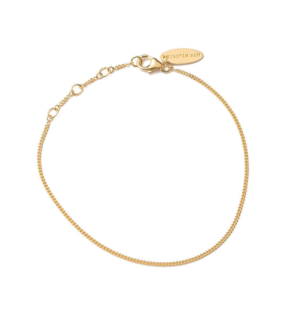 bespoke-curb-bracelet-18k-gold-vermeil-front-web_a171ed0f-f607-44c1-8736-eed3a24c0f76_1250x@2x
